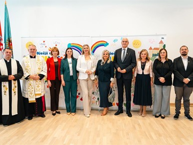 /A/2026/9/B/Mons. Sente blagoslovio novi vrtić u Karlovcu (7).jpg