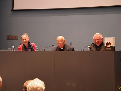 /A/2026/9/D/260922 Predstavljanje knjige TUZN (12).JPG