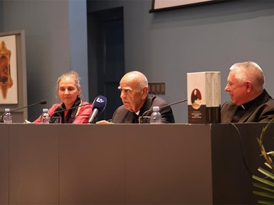 /A/2026/9/D/260922 Predstavljanje knjige TUZN (13).JPG