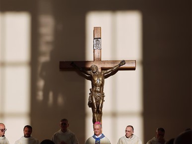 /A/2026/9/E/260926 Nadbiskup Kutleša Ne boj se potpuno pripadati Kristu (3).JPG