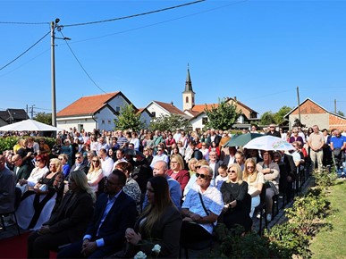 /A/2026/9/E/260927 50 godina župe Donja Lomnica (20).JPG