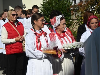 /A/2026/9/F/Učenici i djelatnici NKG-a hodočastili u Krašić (20).JPG