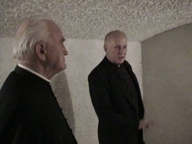 /A/Kuharić_/Kardinal Kuharić i mons. Josip Klarić u kripti Katedrale (1).jpeg