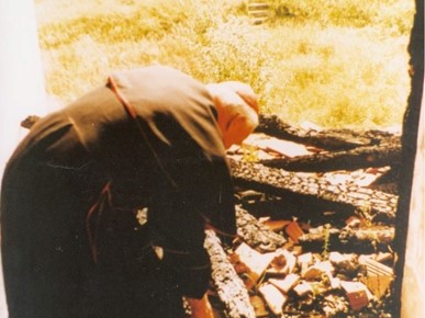 /A/Kuharić_/Kardinal Kuharić u Glini 1995 (6).jpeg